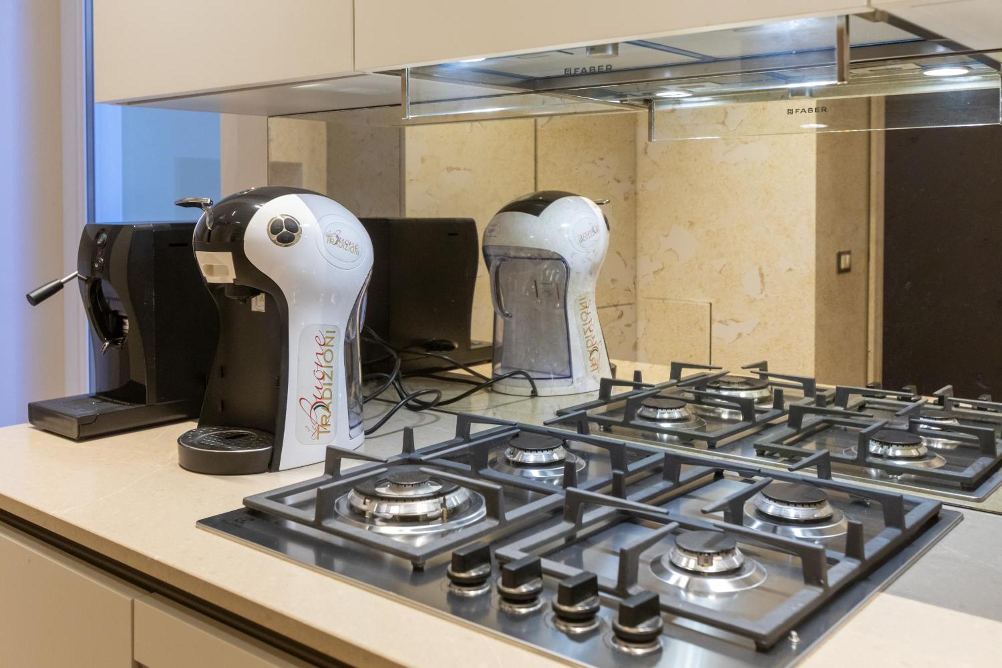 Fontana Di Trevi Roma Luxury Suite Εξωτερικό φωτογραφία